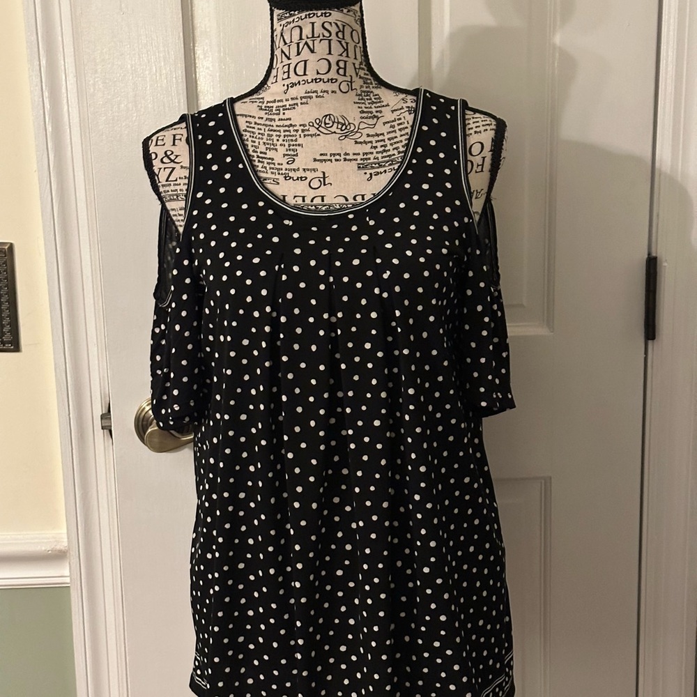Max Studio Black and White Polka Dot Cold Shoulder Blouse Size S
